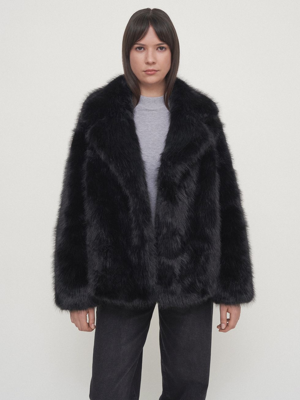 ШУБА ЧЕРНАЯ, ЭКО-МЕХ