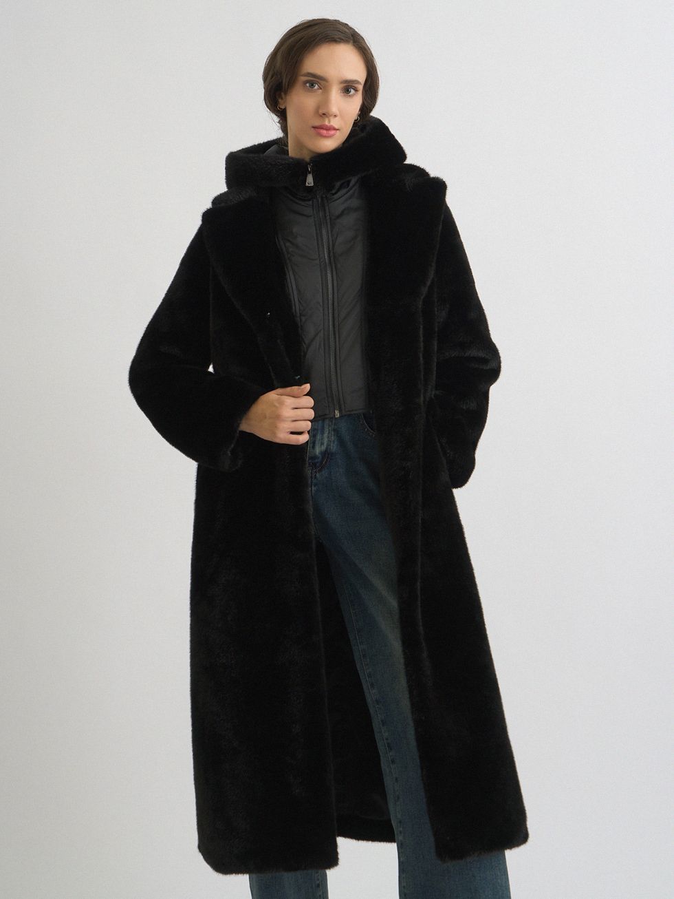 ШУБА ЧЕРНАЯ, ЭКО-МЕХ