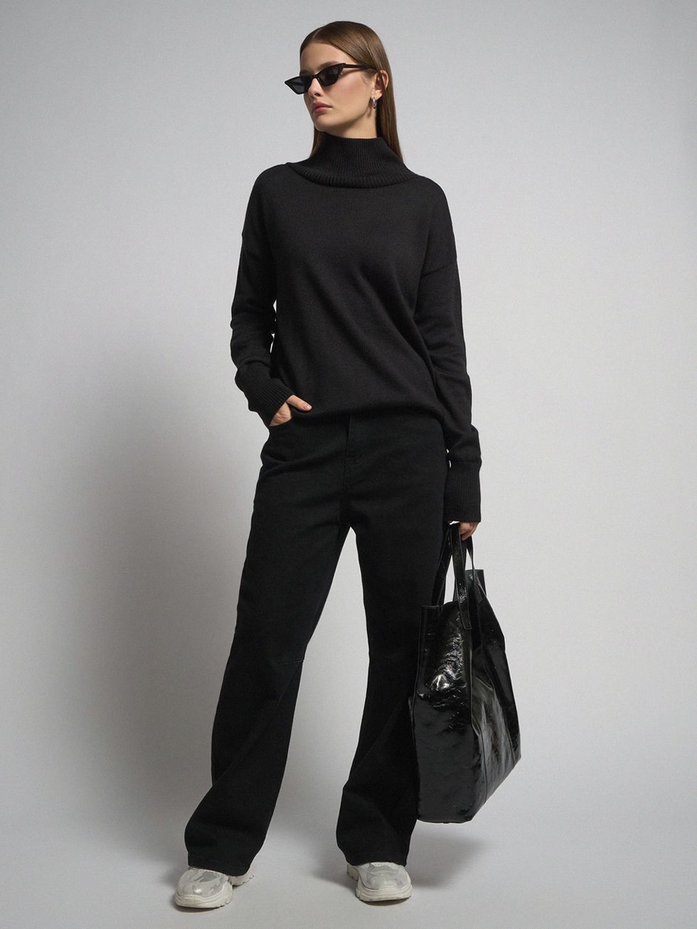 ДЖИНСЫ ЖЕНСКИЕ, ЧЕРНЫЕ