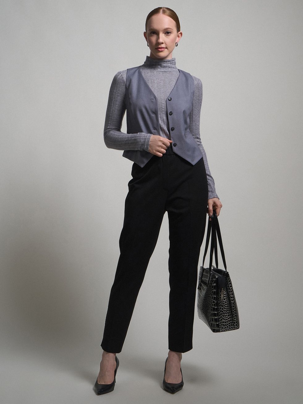 БРЮКИ ЖЕНСКИЕ, ЧЕРНЫЕ