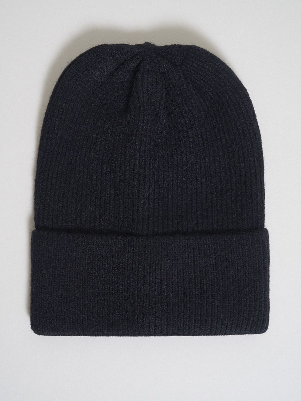 ШАПКА ЖЕНСКАЯ, ЧЕРНАЯ