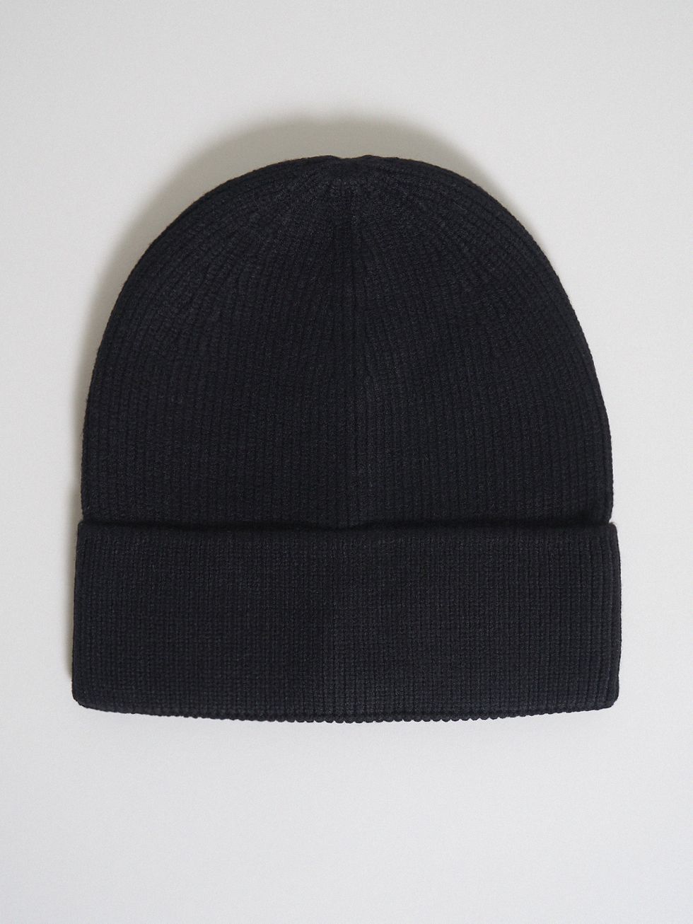 ШАПКА ЖЕНСКАЯ, ЧЕРНАЯ