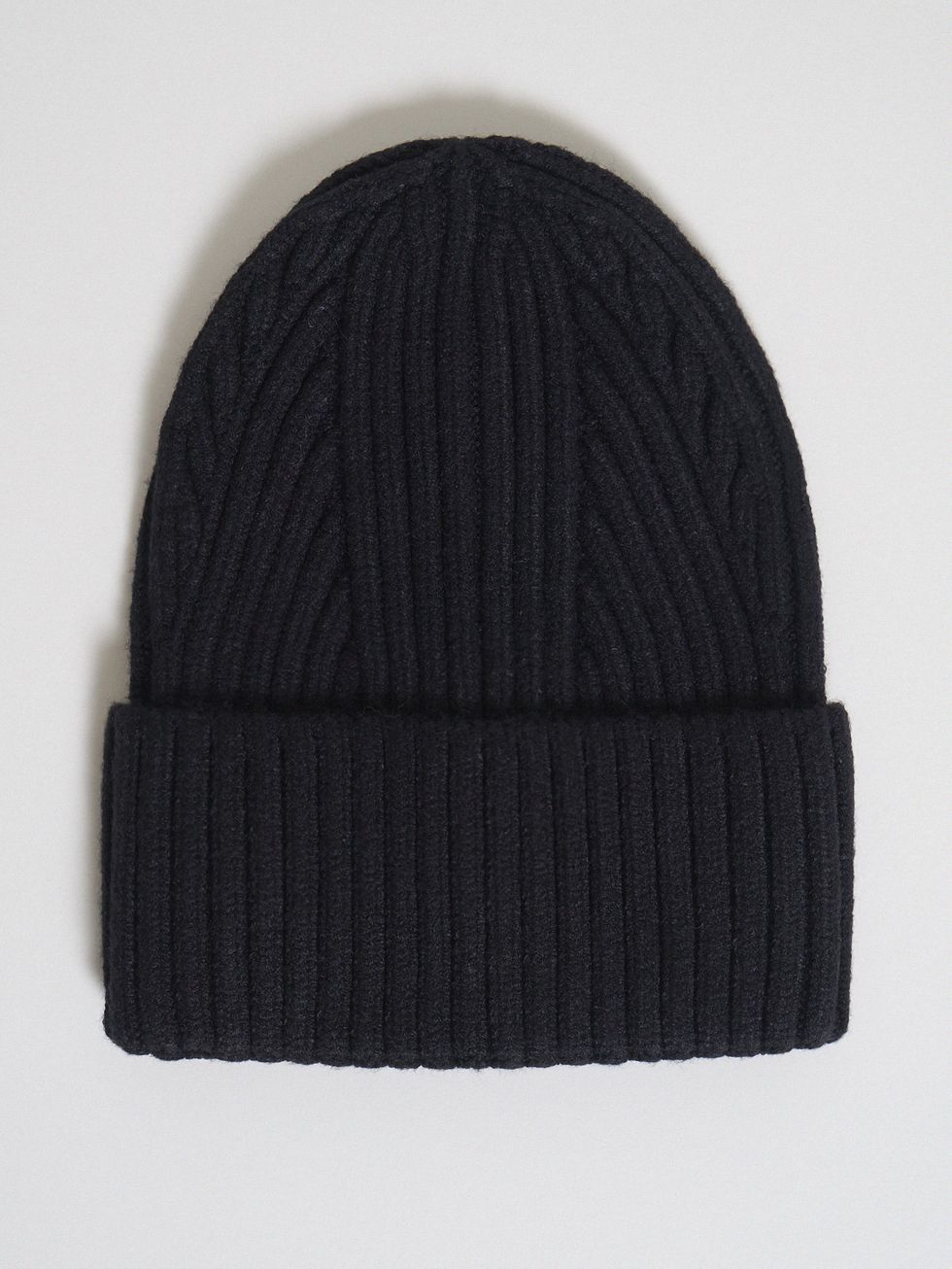ШАПКА МУЖСКАЯ, ЧЕРНАЯ