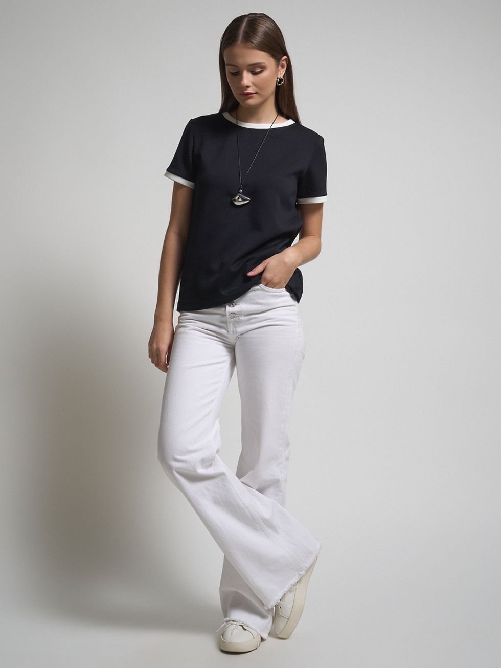 ФУТБОЛКА ЖЕНСКАЯ, ЧЕРНАЯ