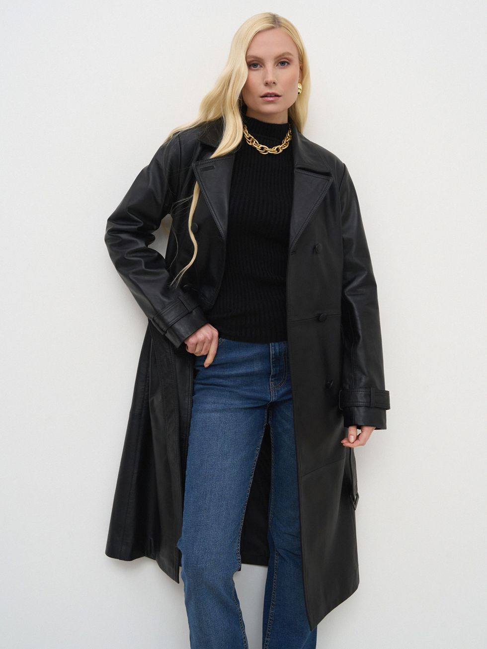 КОЖАНОЕ ПАЛЬТО ЖЕНСКОЕ, ЧЕРНОЕ