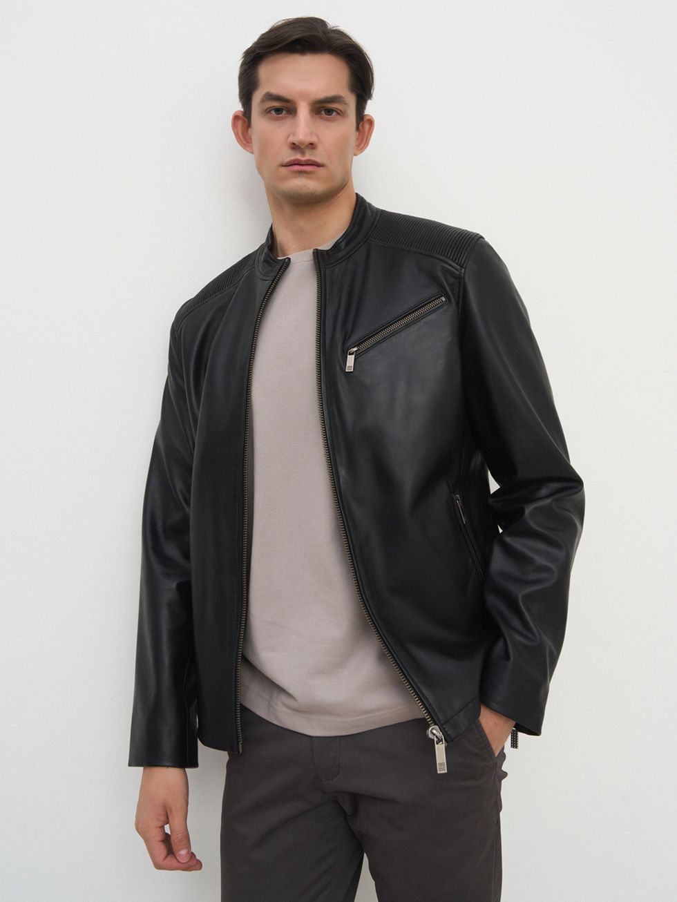 КОЖАНАЯ КУРТКА МУЖСКАЯ, ЧЕРНАЯ