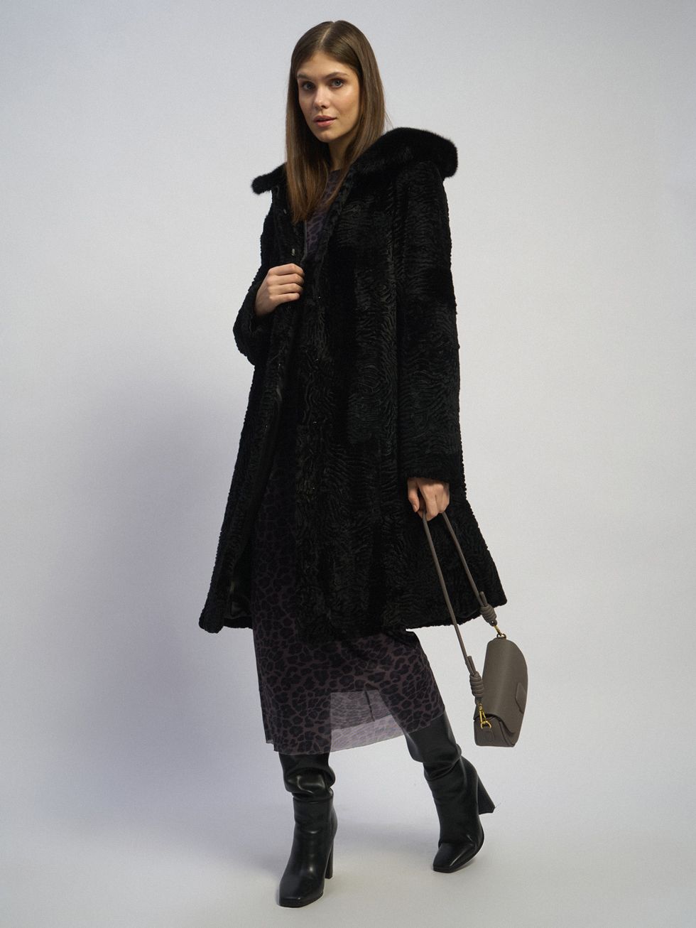 ШУБА ЧЕРНАЯ, МУТОН