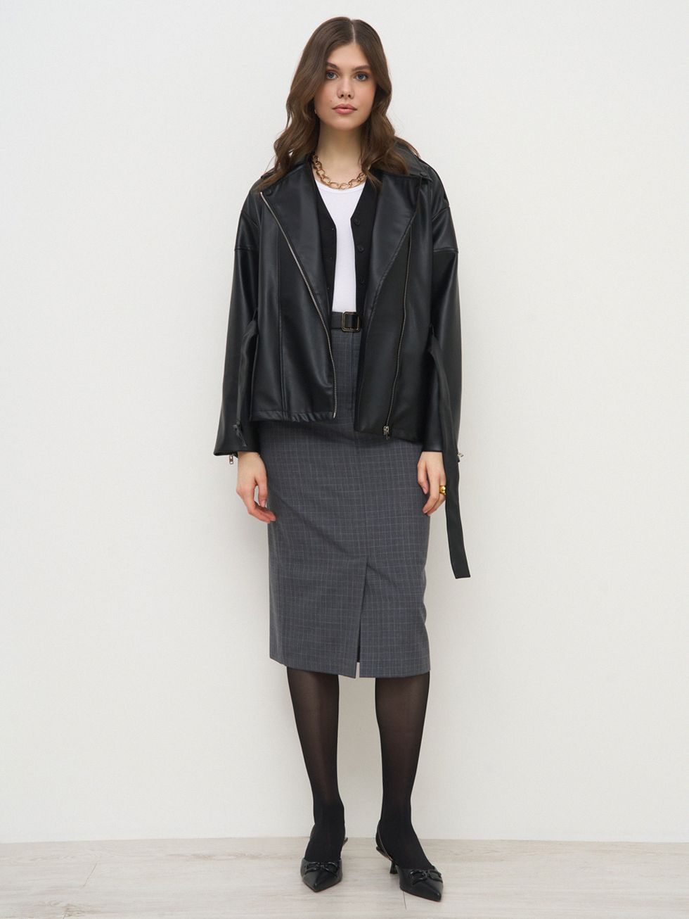 КОЖАНАЯ КУРТКА ЖЕНСКАЯ, ЧЕРНАЯ