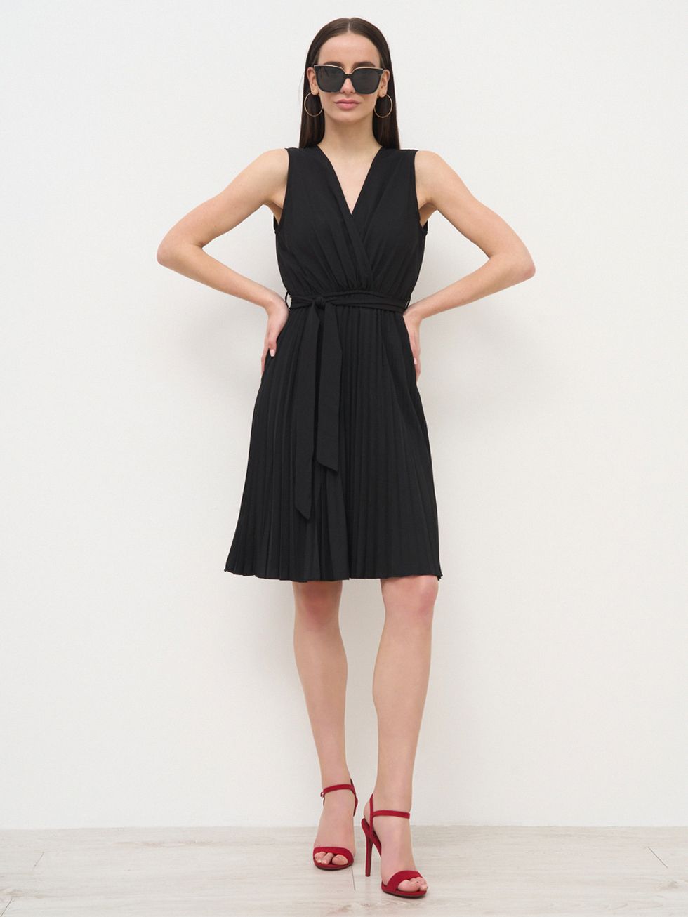 ПЛАТЬЕ ЖЕНСКОЕ, ЧЕРНОЕ