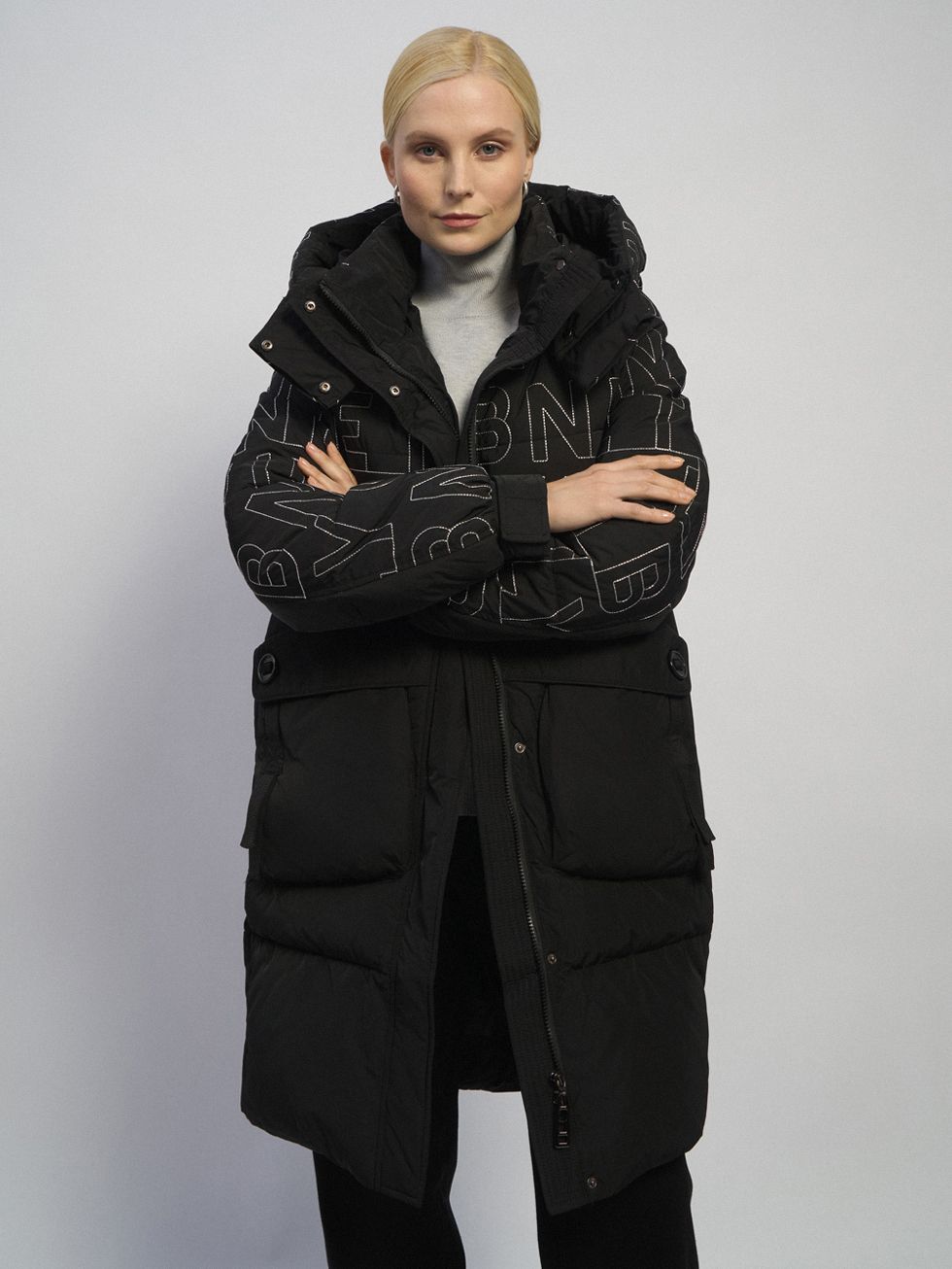 ПУХОВИК ЖЕНСКИЙ, ЧЕРНЫЙ