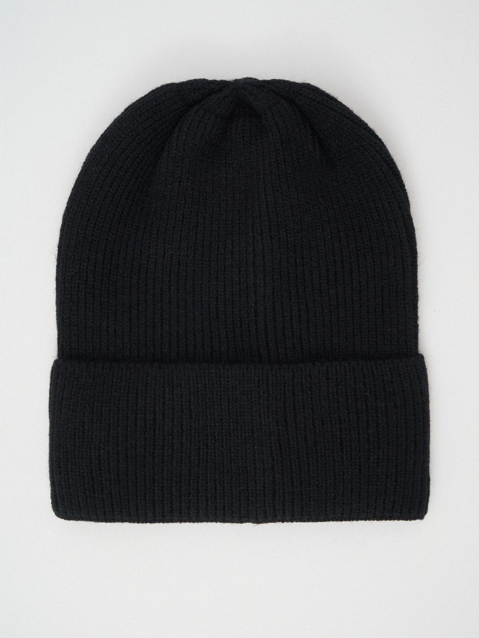 ШАПКА ЖЕНСКАЯ, ЧЕРНАЯ