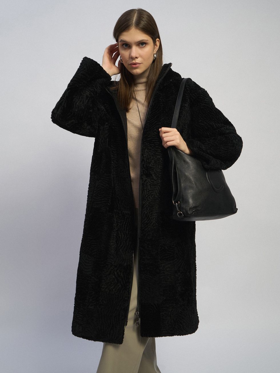 ШУБА ЧЕРНАЯ, МУТОН