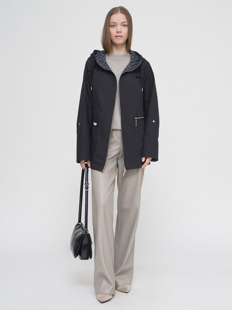 ВЕТРОВКА ЖЕНСКАЯ, ЧЕРНАЯ