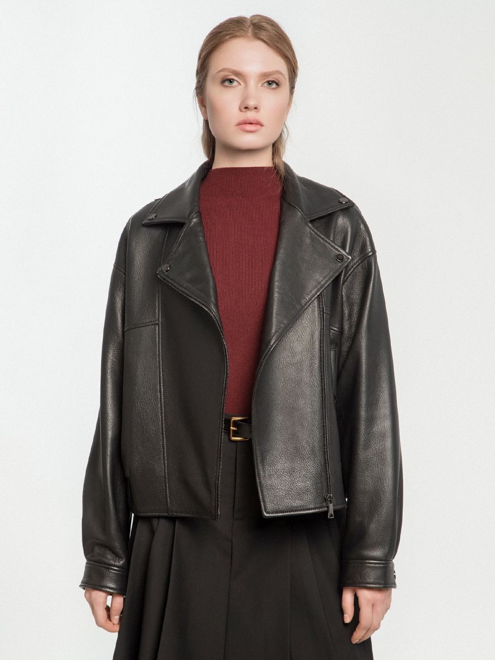 КОЖАНАЯ КУРТКА ЖЕНСКАЯ, ЧЕРНАЯ