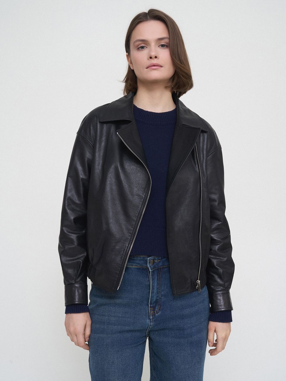 КОЖАНАЯ КУРТКА ЖЕНСКАЯ, ЧЕРНАЯ