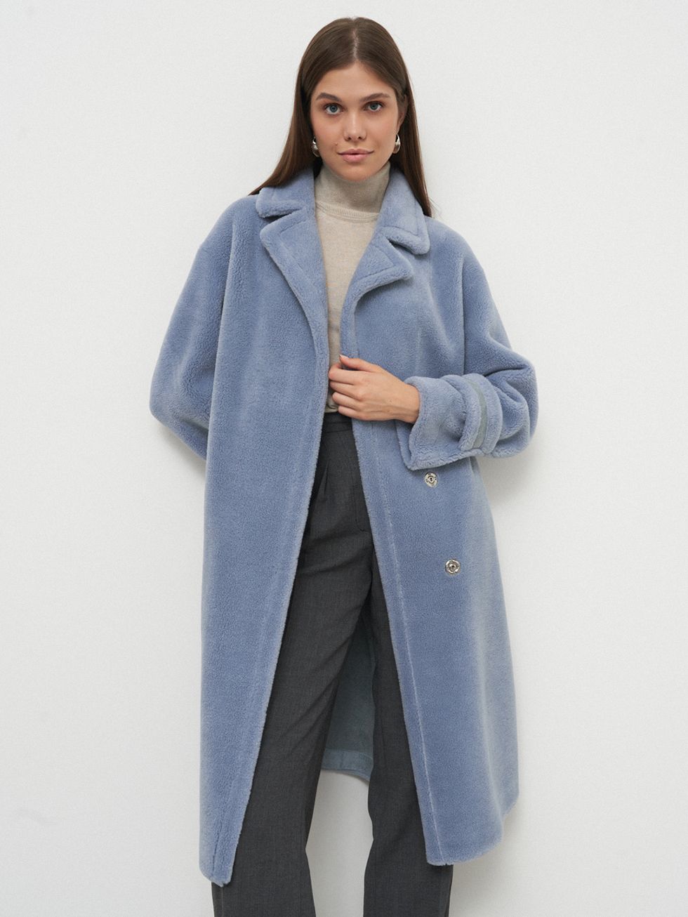 ШУБА ГОЛУБАЯ, ШЕРСТЬ И ПОЛИЭСТЕР