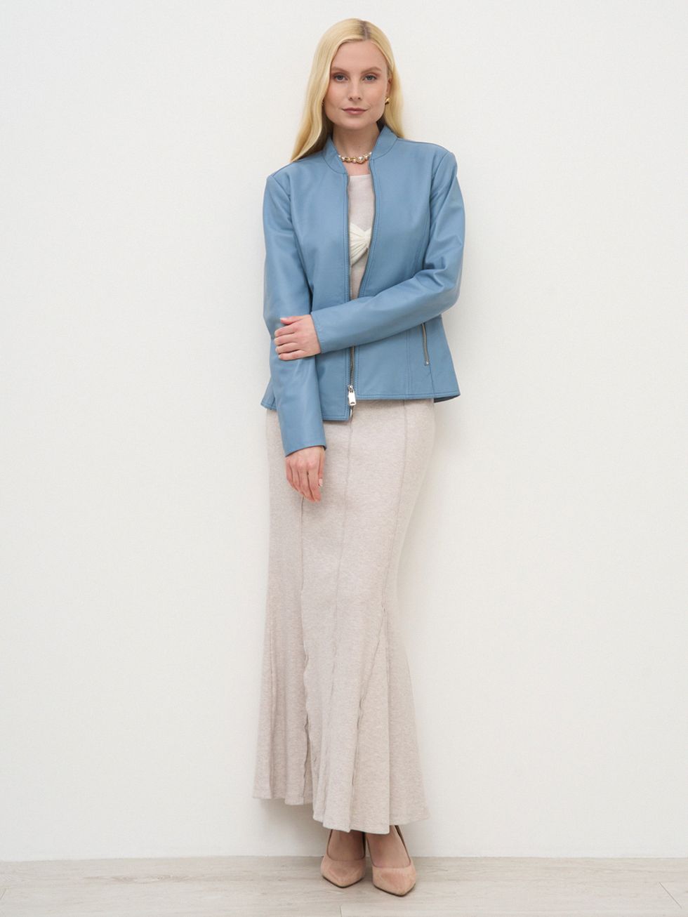 КОЖАНАЯ КУРТКА ЖЕНСКАЯ, ГОЛУБАЯ