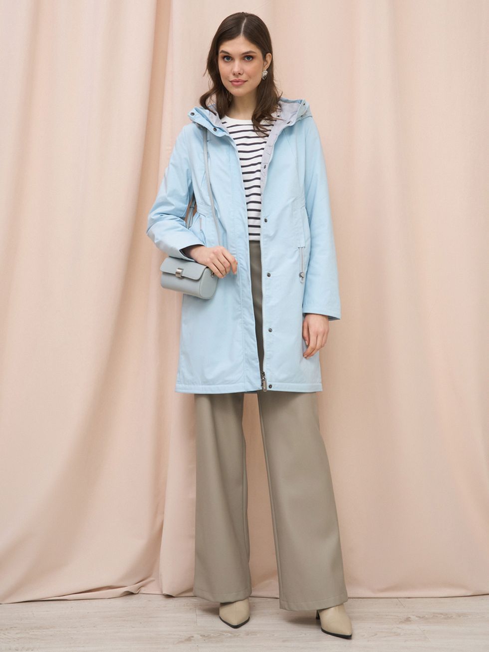 ВЕТРОВКА ЖЕНСКАЯ, ГОЛУБАЯ