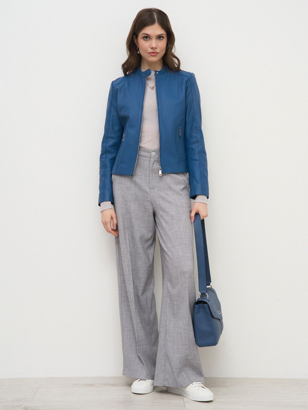 КОЖАНАЯ КУРТКА ЖЕНСКАЯ, СИНЯЯ