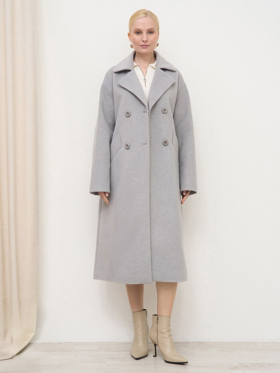 ТЕКСТИЛЬНОЕ ПАЛЬТО ЖЕНСКОЕ, СВЕТЛО-СЕРОЕ