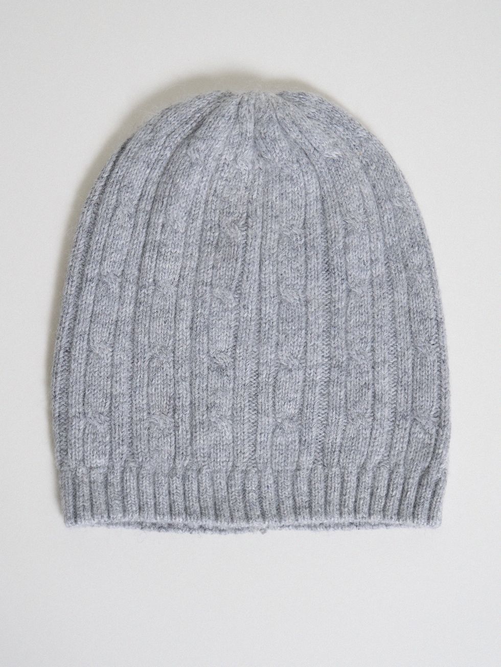 ШАПКА ЖЕНСКАЯ, СВЕТЛО-СЕРАЯ
