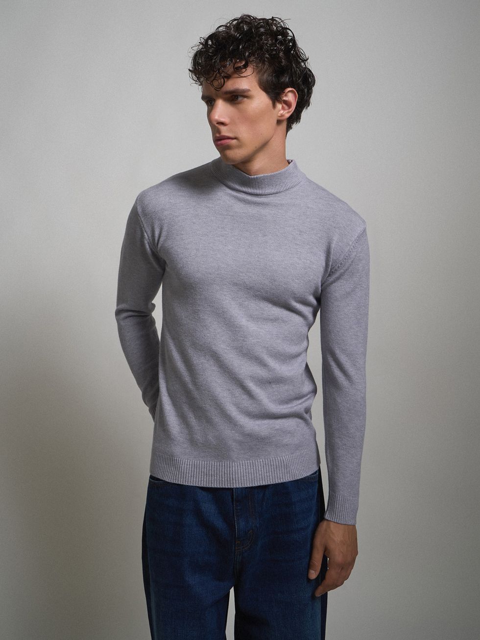 ДЖЕМПЕР МУЖСКОЙ, СВЕТЛО-СЕРЫЙ