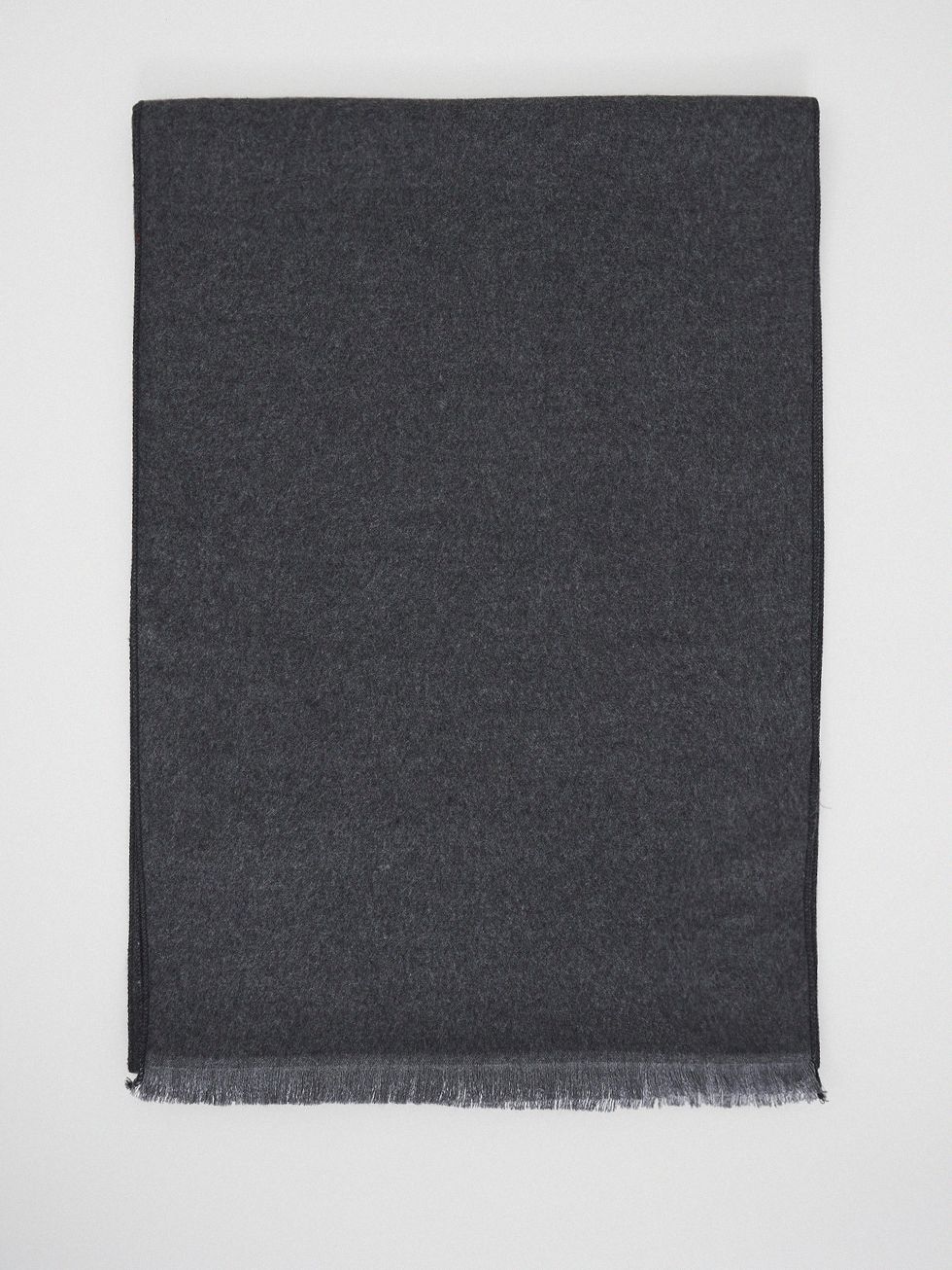 ШАРФ МУЖСКОЙ, СВЕТЛО-СЕРЫЙ