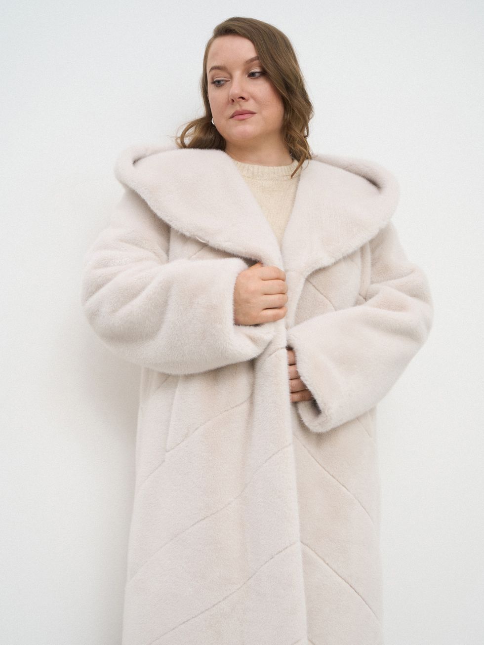 ШУБА СВЕТЛО-СЕРАЯ, ЭКО-МЕХ