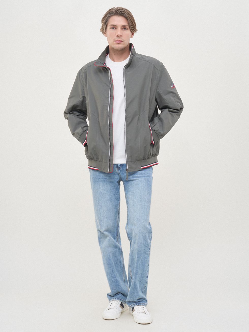 ВЕТРОВКА МУЖСКАЯ, СВЕТЛО-СЕРАЯ