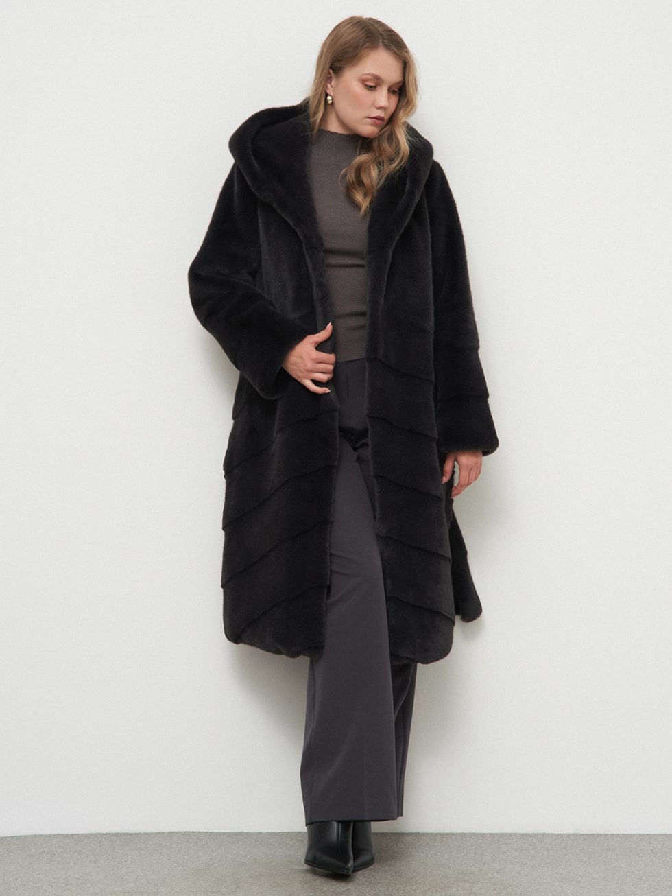 ШУБА ТЕМНО-СЕРАЯ, ЭКО-МЕХ