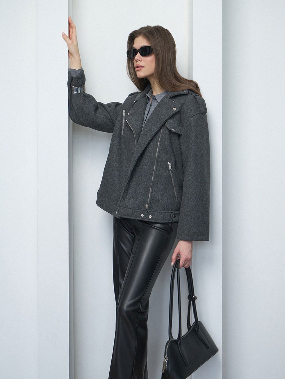 ТЕКСТИЛЬНАЯ КУРТКА ЖЕНСКАЯ, ТЕМНО-СЕРАЯ