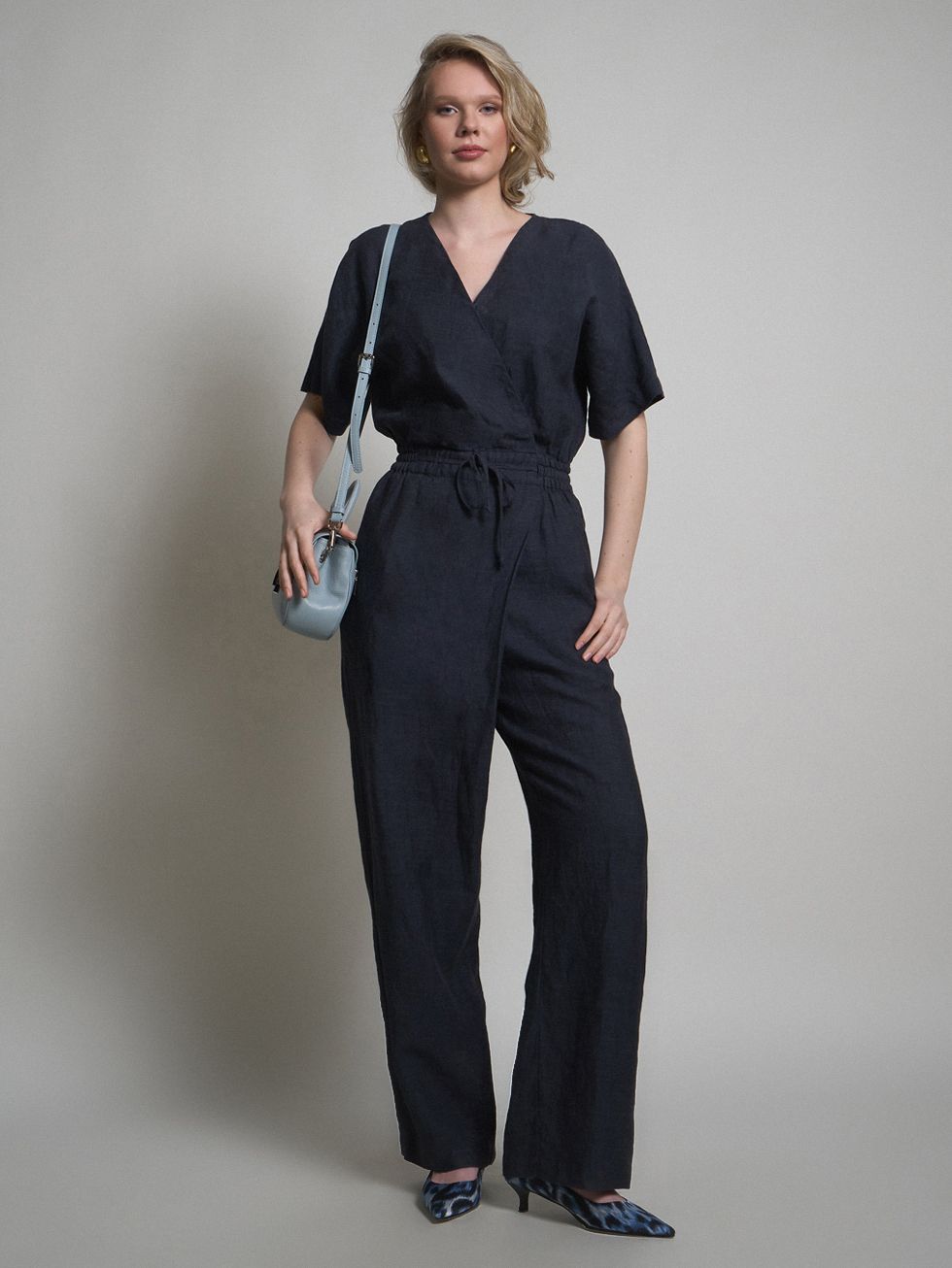 КОМБИНЕЗОН ЖЕНСКИЙ, ТЕМНО-СЕРЫЙ