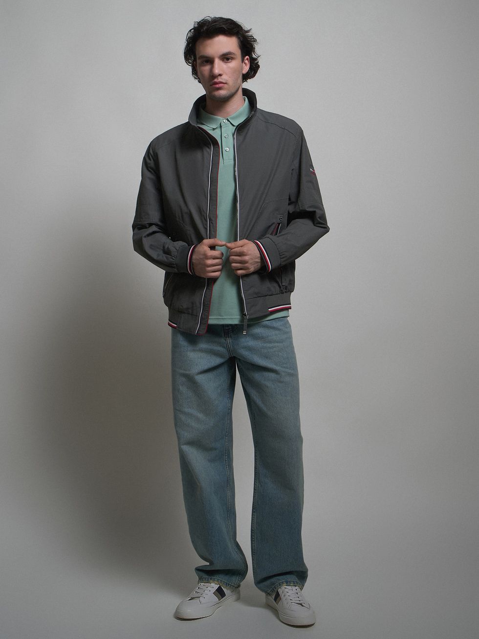 ВЕТРОВКА МУЖСКАЯ, ТЕМНО-СЕРАЯ