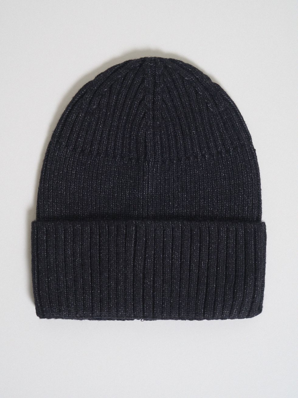 ШАПКА МУЖСКАЯ, ТЕМНО-СЕРАЯ