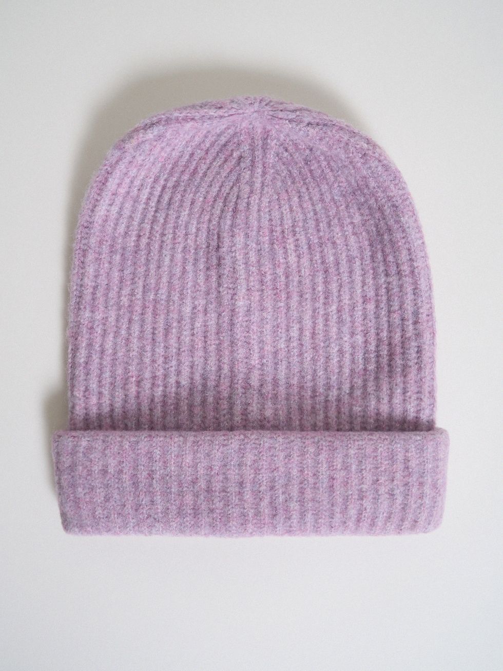 ШАПКА ЖЕНСКАЯ, СВЕТЛО-ФИОЛЕТОВАЯ