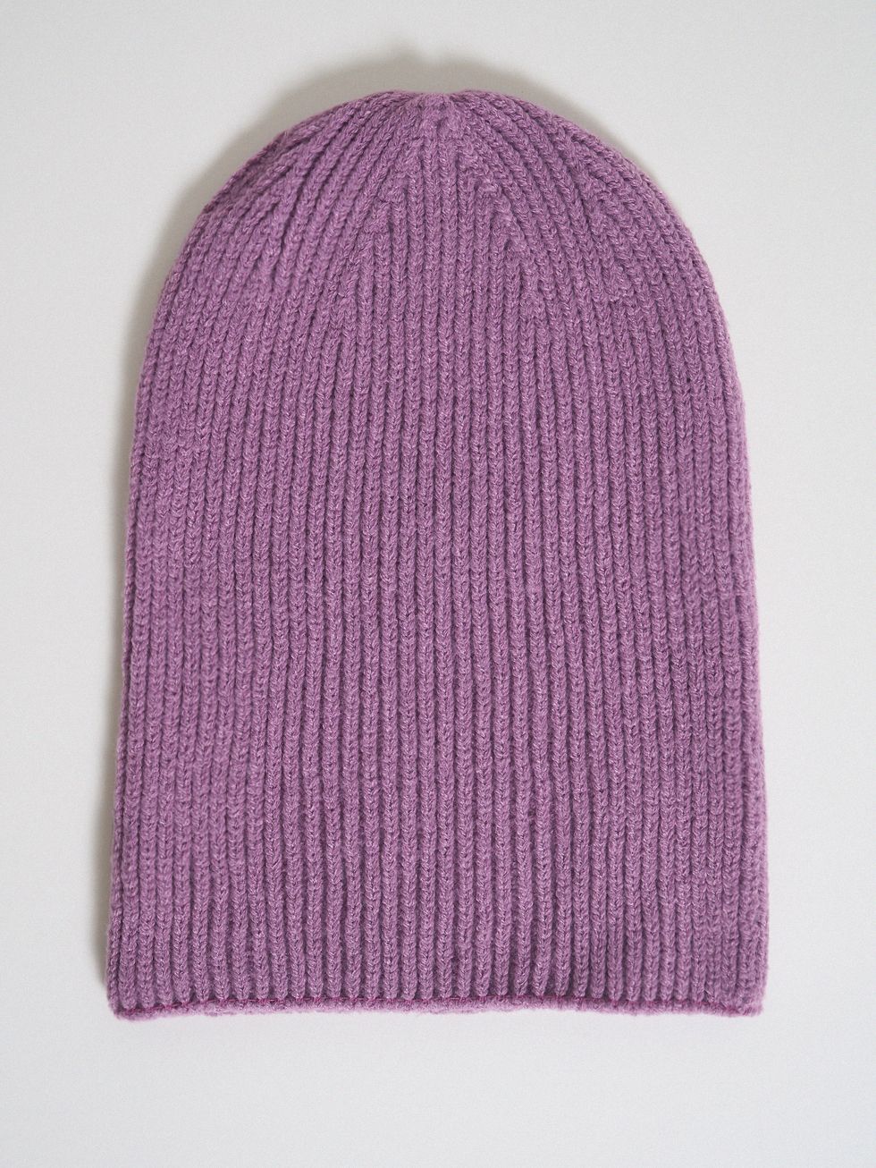 ШАПКА ЖЕНСКАЯ, СВЕТЛО-ФИОЛЕТОВАЯ