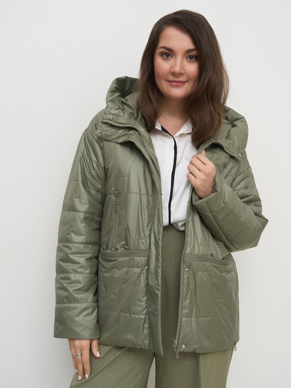 ВЕТРОВКА ЖЕНСКАЯ, СВЕТЛО-ЗЕЛЕНАЯ