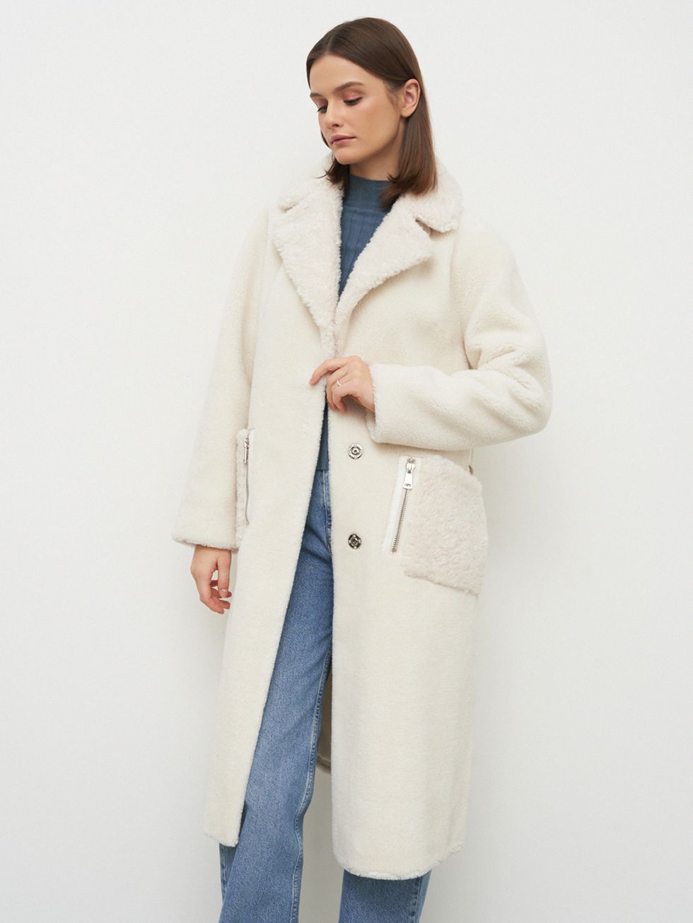 ШУБА КРЕМОВАЯ, ШЕРСТЬ И ПОЛИЭСТЕР