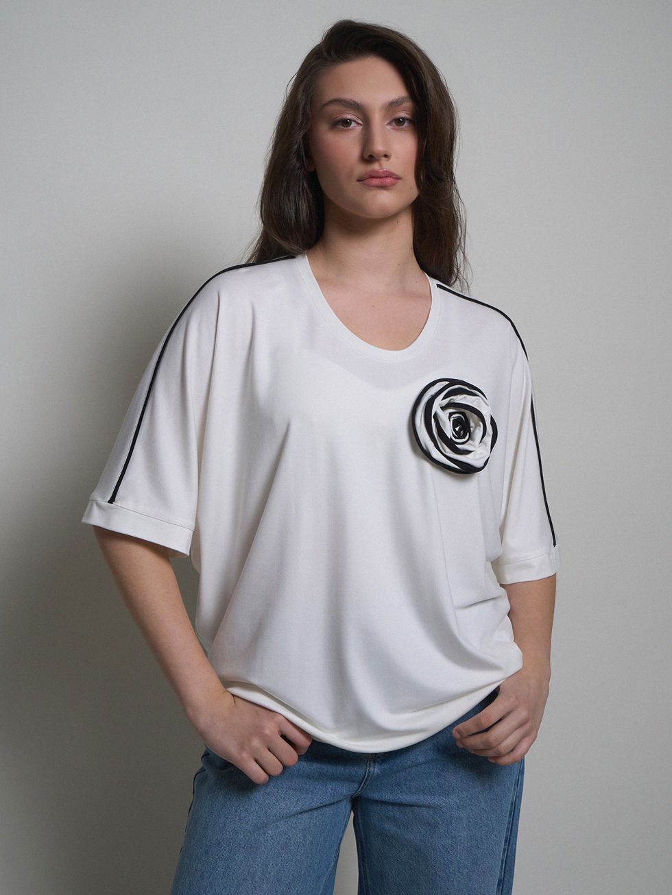 ФУТБОЛКА ЖЕНСКАЯ, КРЕМОВАЯ