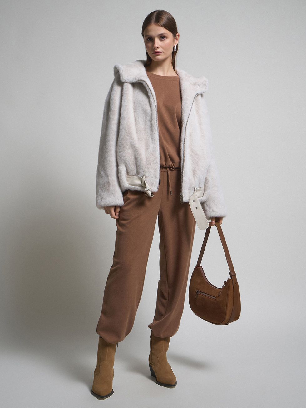 ШУБА КРЕМОВАЯ, ЭКО-МЕХ