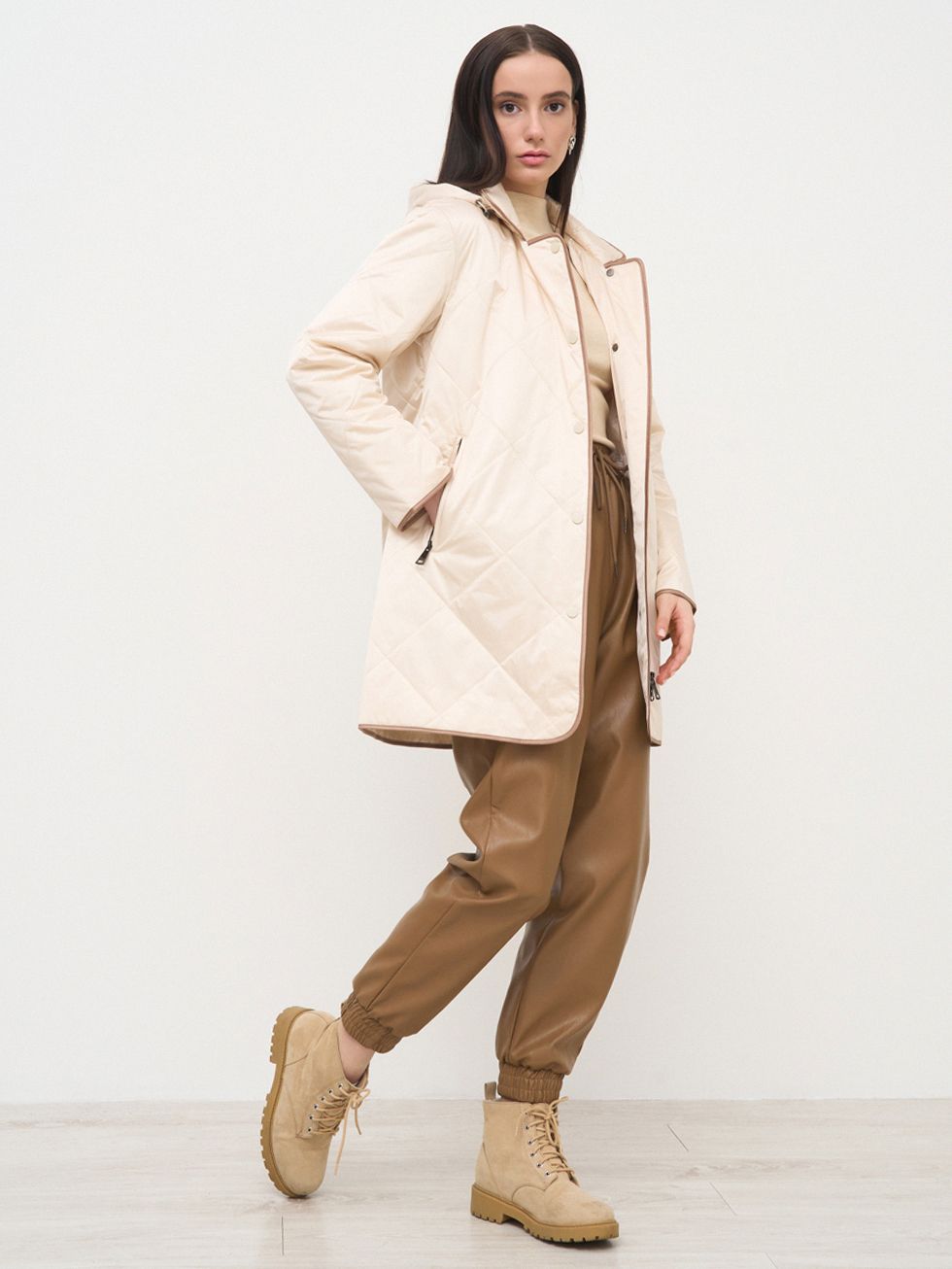 ВЕТРОВКА ЖЕНСКАЯ, КРЕМОВАЯ