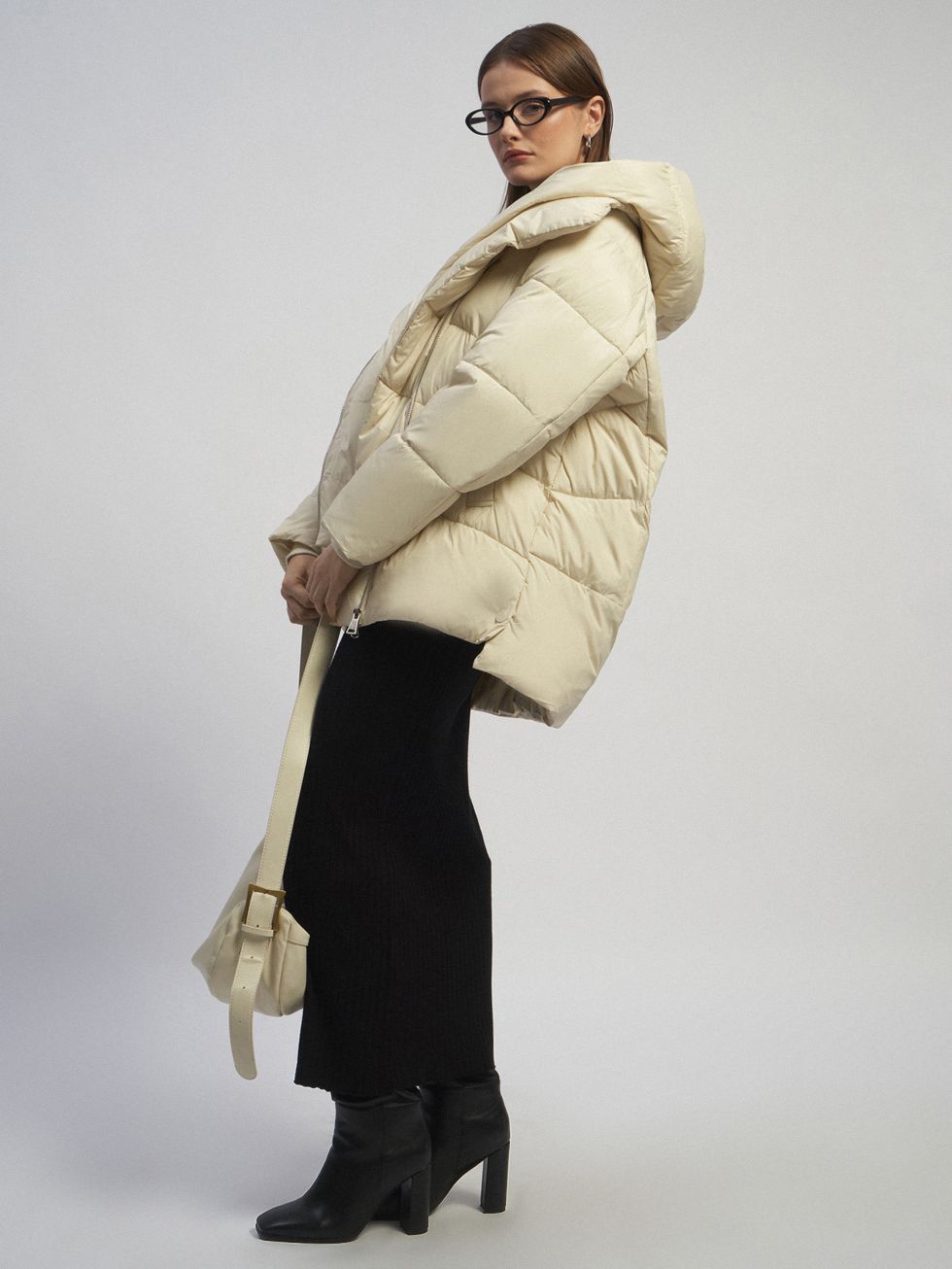 ПУХОВИК ЖЕНСКИЙ, КРЕМОВЫЙ