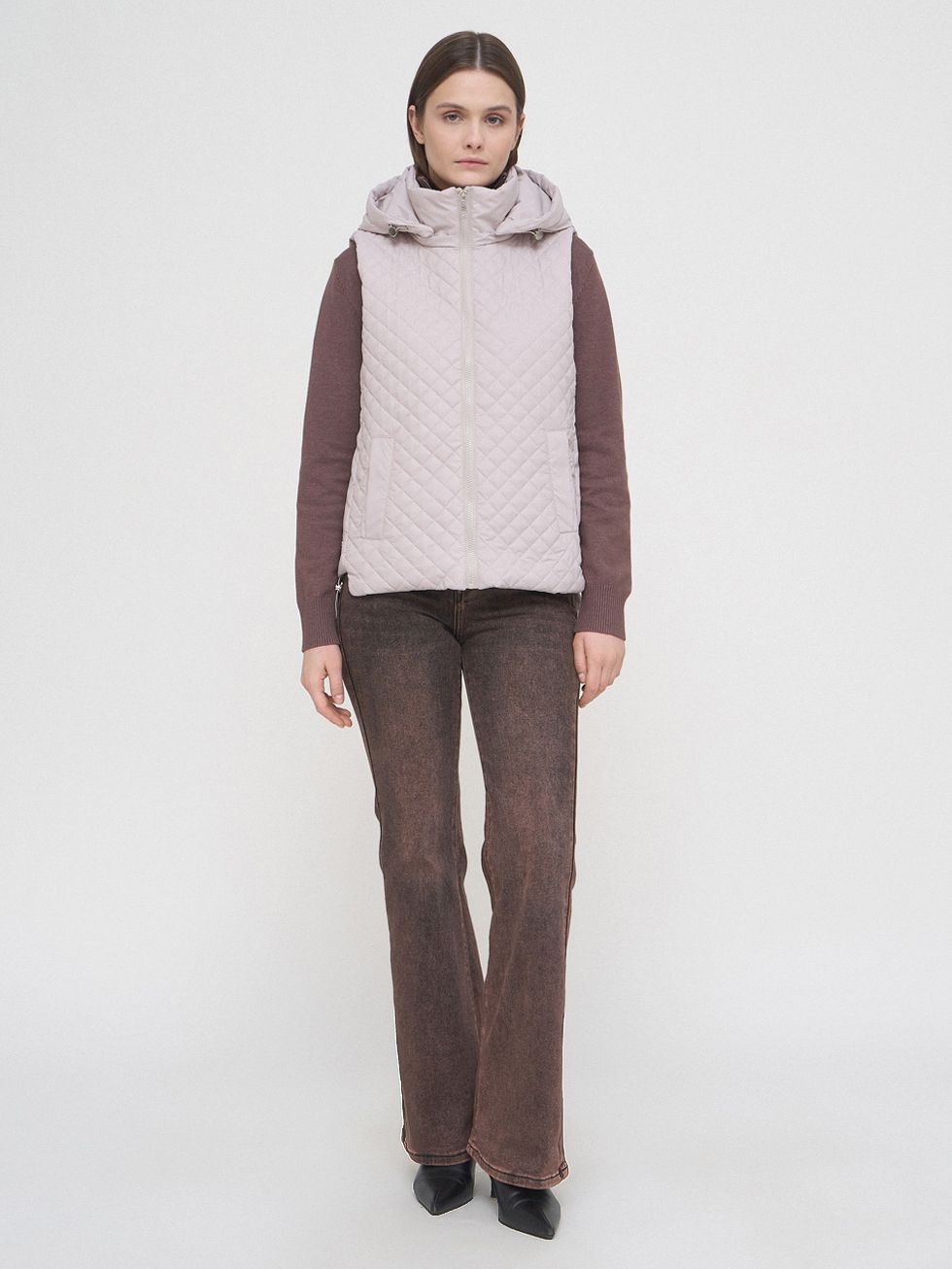 ПУХОВЫЙ ЖИЛЕТ ЖЕНСКИЙ, КРЕМОВЫЙ